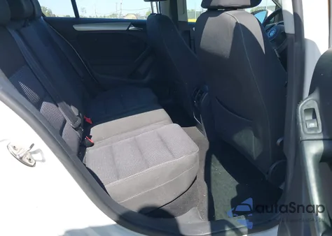 2013 Volkswagen Golf из США, поврежденный, VIN WVWDB7AJ7DW119324